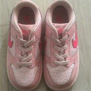 Nike Dunks